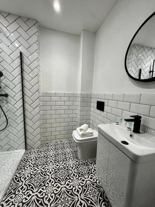 New! Stunning 1 bed Apt in West End Glasgow Exterior foto